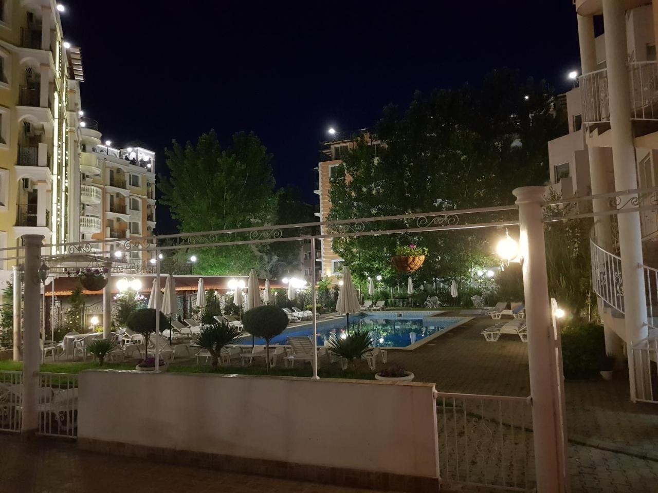 Vanilla Garden Apartments 써니비치 외부 사진